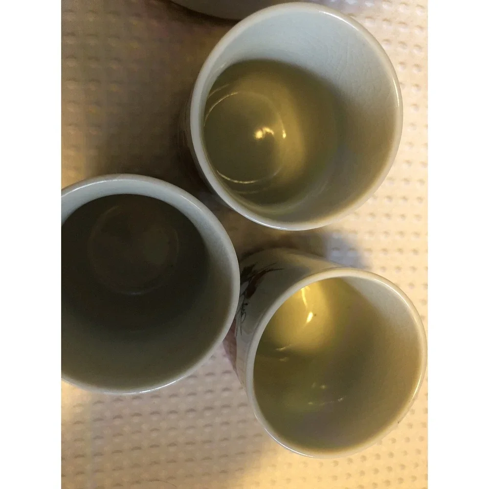 Japanese Kettle and Tea Cups - Sake - floral Ceramic - Japan -